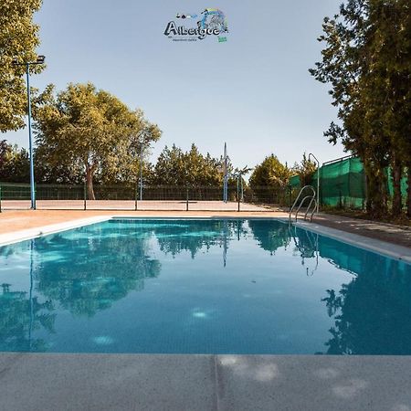 Albergue Multiaventura Active Andalucia Almodovar del Rio Ngoại thất bức ảnh