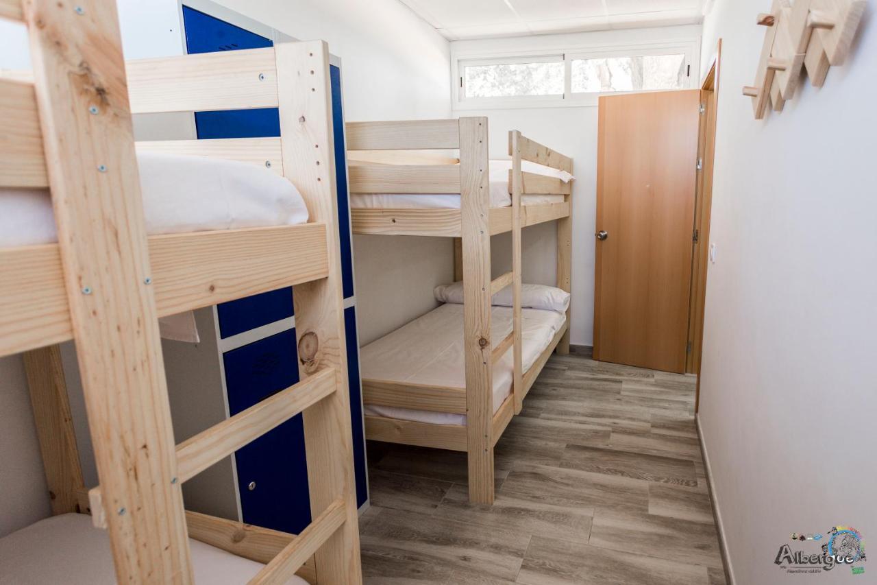 Albergue Multiaventura Active Andalucia Almodovar del Rio Ngoại thất bức ảnh