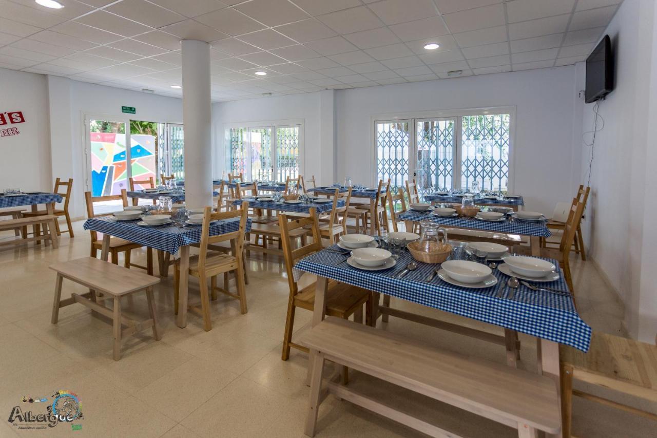 Albergue Multiaventura Active Andalucia Almodovar del Rio Ngoại thất bức ảnh